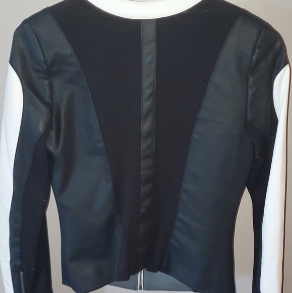 Leather jacket - Picture 3 of 3